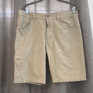 Patagonia Men's Tan Cargo Shorts